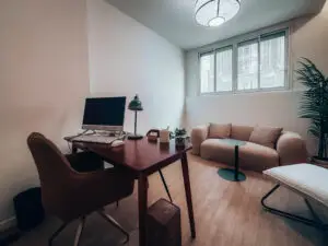 Soutien psychologique ou suivi psychiatrique : quelle différence et lequel choisir ?